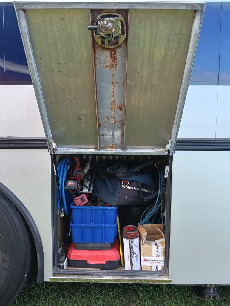 2c659145-ed55-4672-8078-fe1a03918199