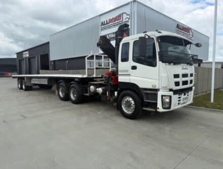 IMG 0677 440x333 - Isuzu Hiab unit