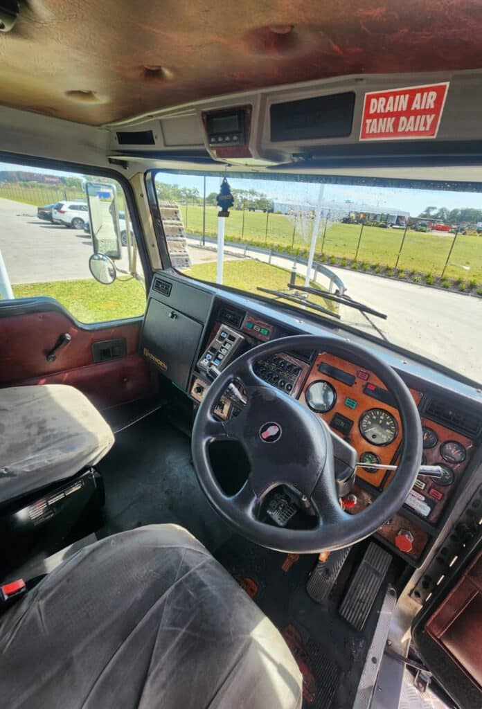 cd4f98b0-014b-4569-b30b-74761ce67a22