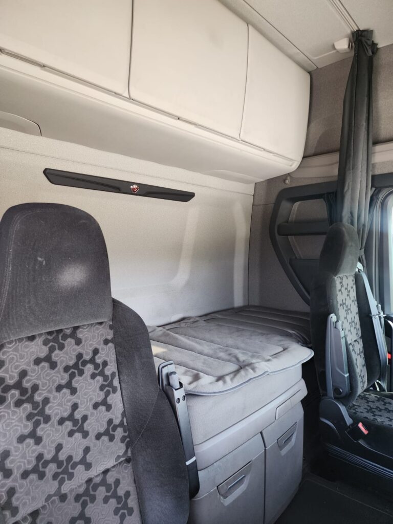 f22d3837-6ea3-4a95-9632-a28bdcd0a4fa