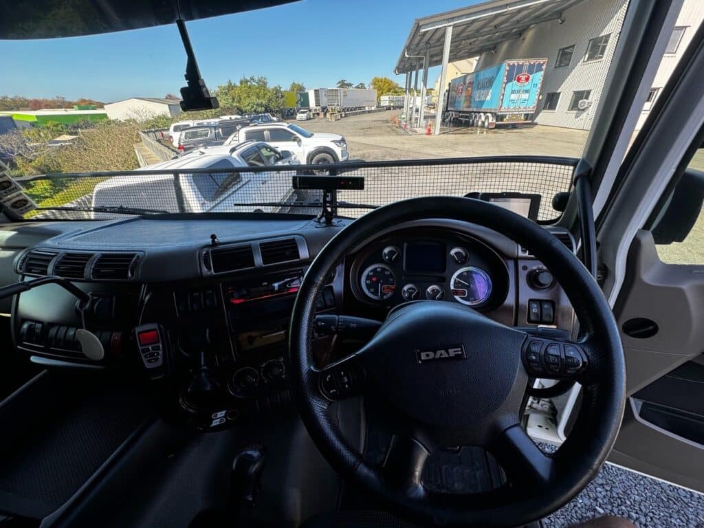 r4